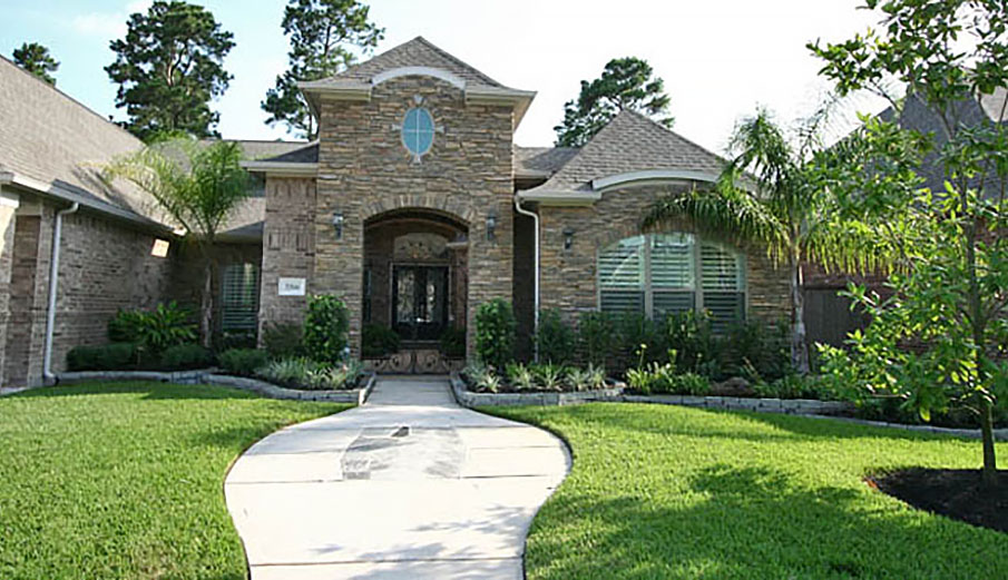 Full Service Lawn Maintenance, Kingwood TX.