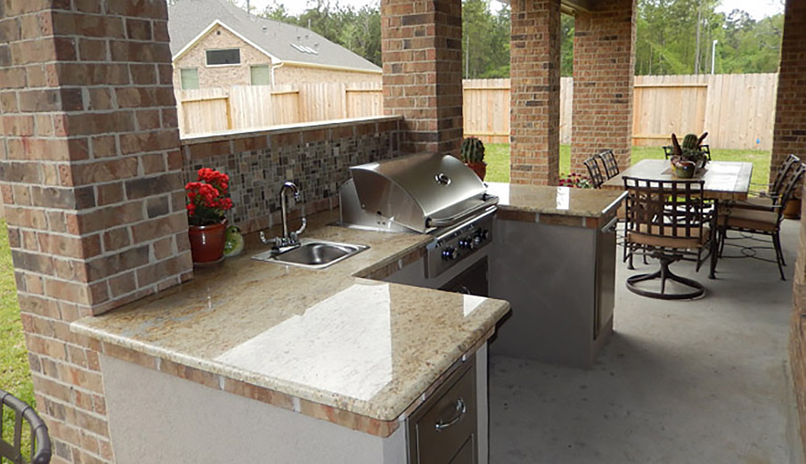 patio kitchen