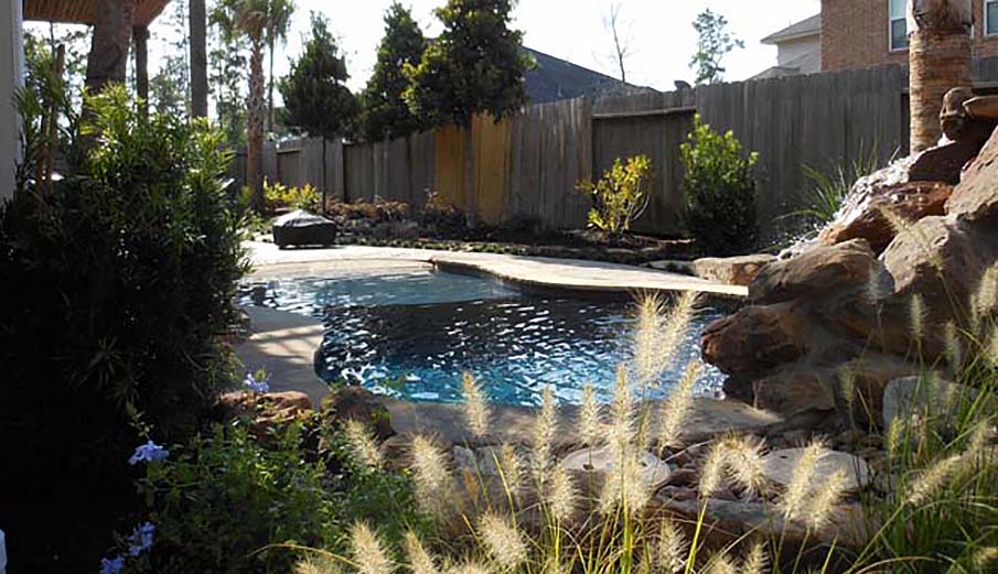 Water Features, Fountains, Waterscapes, Ponds, Waterfalls, Kingwood TX.