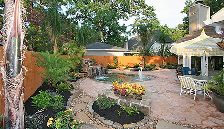 Water Features, Fountains, Waterscapes, Ponds, Waterfalls, Kingwood TX.